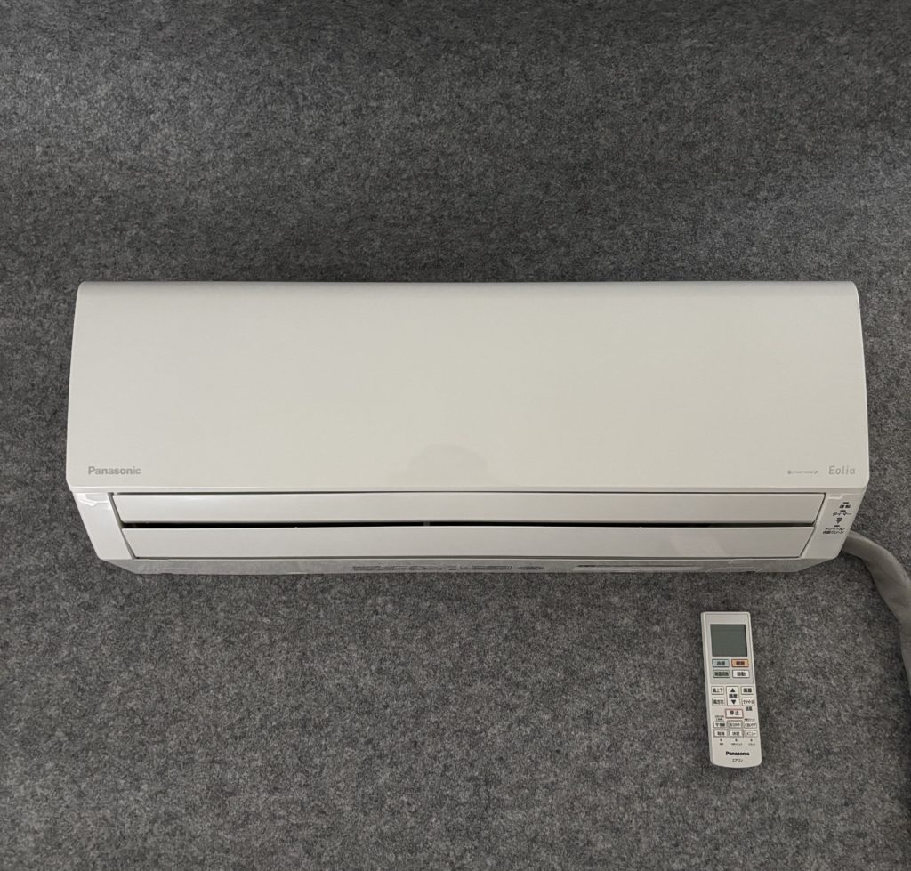 Panasonicルームエアコン CS-J223D-W    2023年製 主に６畳用