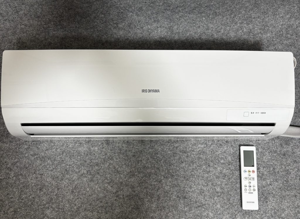 アイリスオーヤマ IRR-2222C  2022年製 主に6畳用 ②【クリーニング整備済】　室内機高さ250ｍｍ スリム型