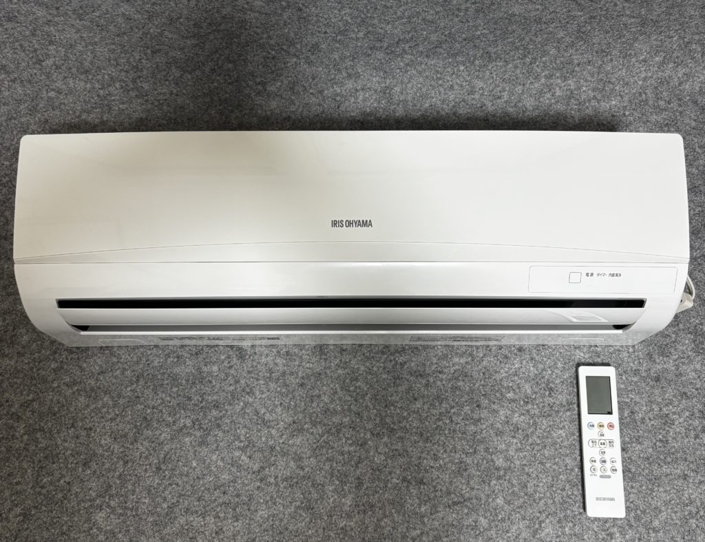 アイリスオーヤマ IRR-2222C  2022年製 主に6畳用 ①【クリーニング整備済】　室内機高さ250ｍｍ スリム型